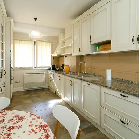 Apartment Genci's *